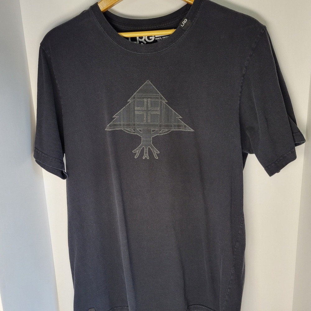 LRG Lifted Research Group Mens Large Black Graphic T-Shirt Tree Logo Premium Fit